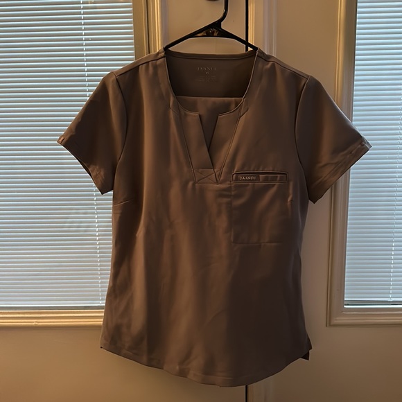 Jaanuu light gray XS scubs - Picture 7 of 7